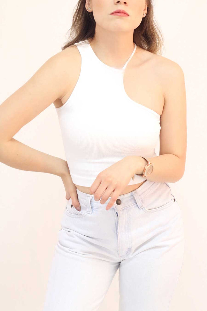     blusa-licra-color-blanco-marca-mexicana-modelo2