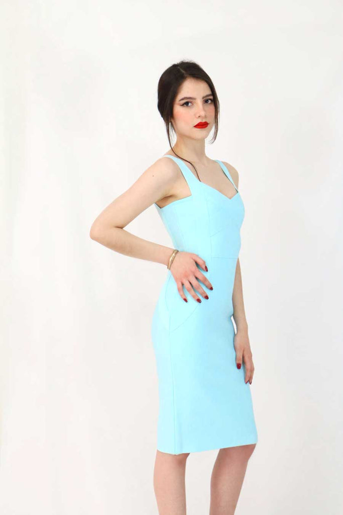 vestido-corto-color-azul-claro-marca-mexicana-modelo1