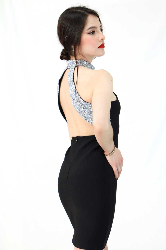       vestido-corto-de-fiesta-color-negro-marca-mexicana-modelo3