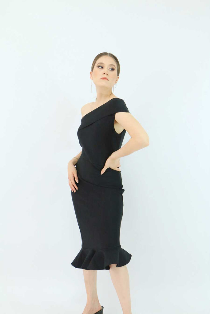 vestido-de-fiesta-color-negro-marca-mexicana-modelo1